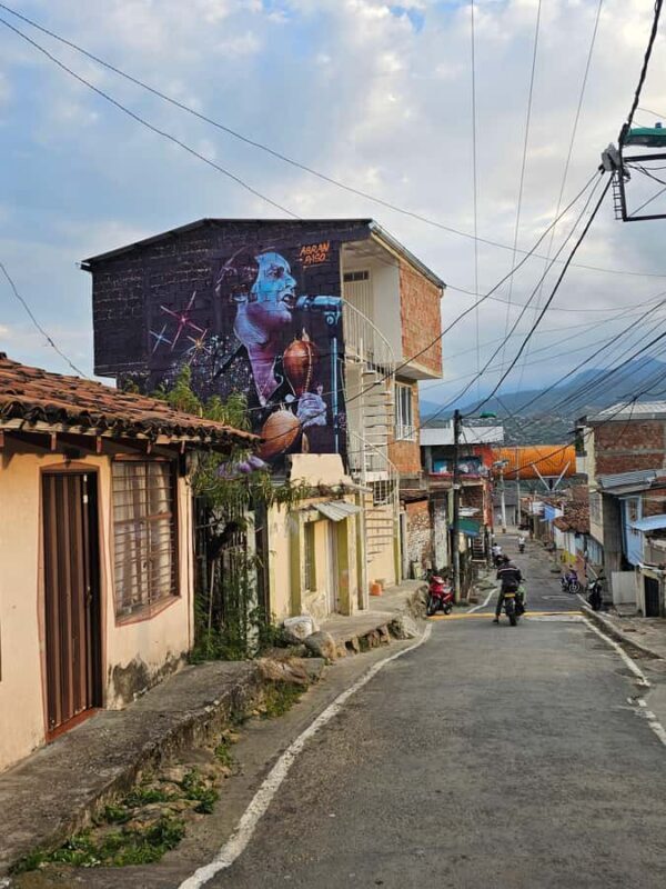 Cali: Comuna 20 Siloé Street Art Tour - Who Is This Tour Best For?
