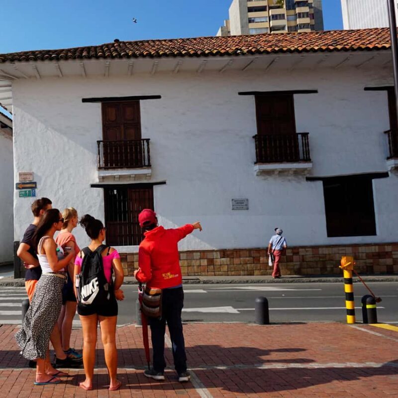 Cali Tour Privado x3 horas con Transfers - Key Points