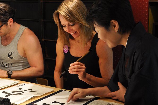 Calligraphy Experience in Kyoto Townhouse - Discover the Beauty of Japanese Calligraphy in a Kyoto Townhouse