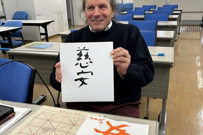 Calligraphy Experience in Tokyo Writing on Colored Paper - Key Points