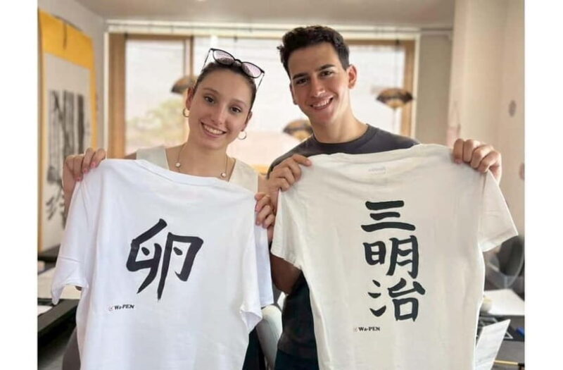 Calligraphy & print your calligraphy on a T-shirt. - Who Will Love This Experience?