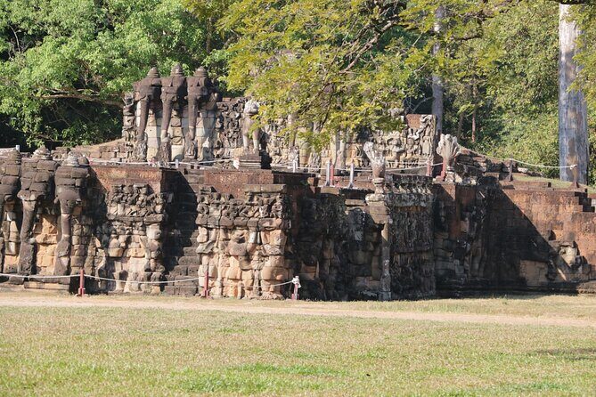 Cambodia Private Taxi and Tour, from Phnom PenhSiem Reap - FAQs