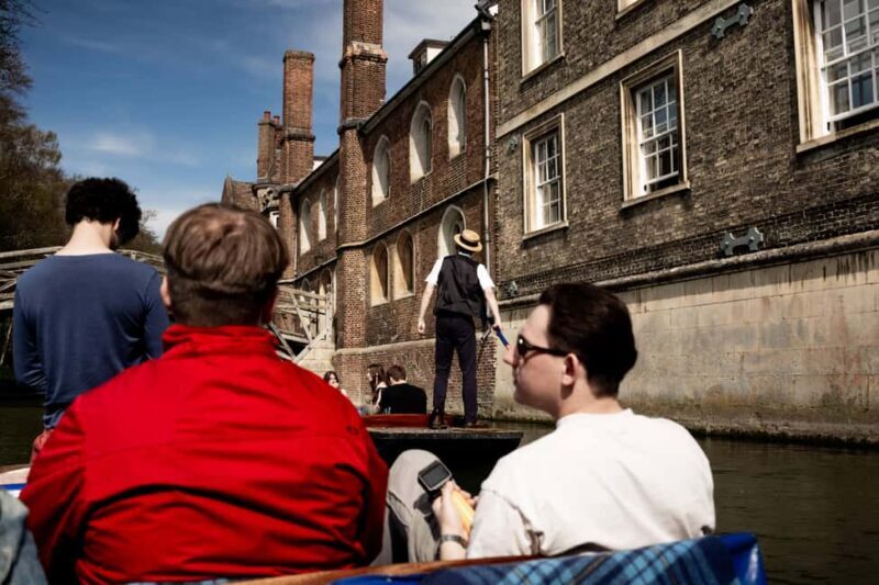 Cambridge: Punting Tour on the River Cam - Experience the Charm of Cambridge from the Water