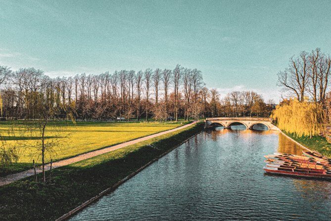Cambridge Riverside Walk From Queens College to Trinity College - Who Should Consider This Tour?