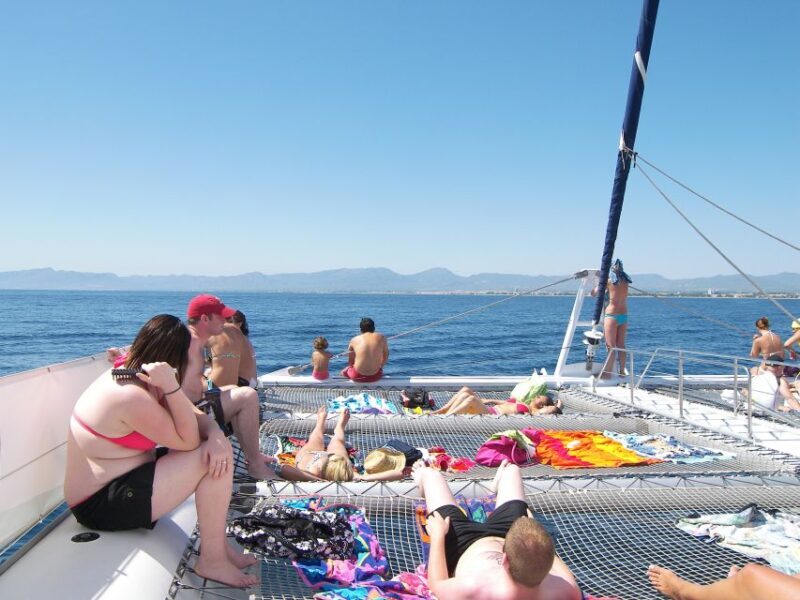Cambrils: Costa Dorada Catamaran Day Cruise with BBQ Lunch - The Return Journey