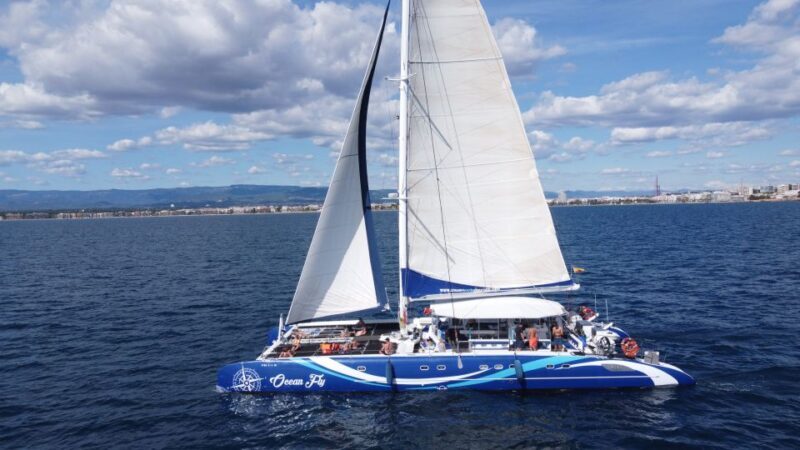 Cambrils: Evening Cruise with Fireworks Display and Drinks - Analyzing the Value