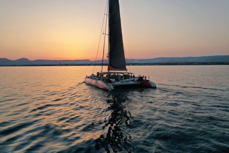 Cambrils: Sunset Catamaran Cruise & Drinks w/ Sunbed - A Closer Look at the Experience