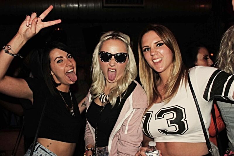 Camden Pub Crawl & Bar Tour London - Key Points