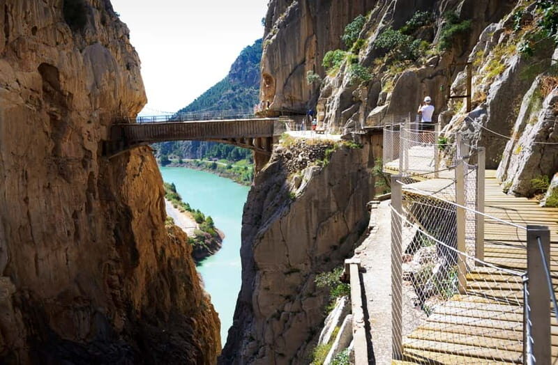 Caminito del Rey. Guided tour in Italian from El Chorro. - Who Should Consider This Tour?