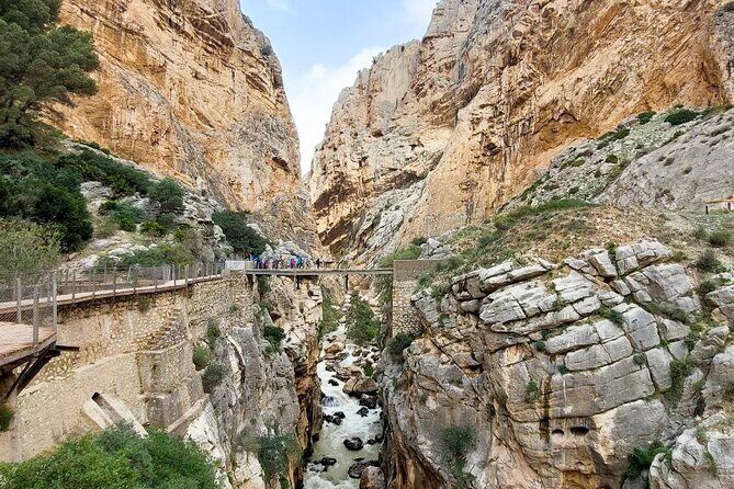 Caminito del Rey with Pickup from Malaga City - The Guide’s Role and Group Dynamics