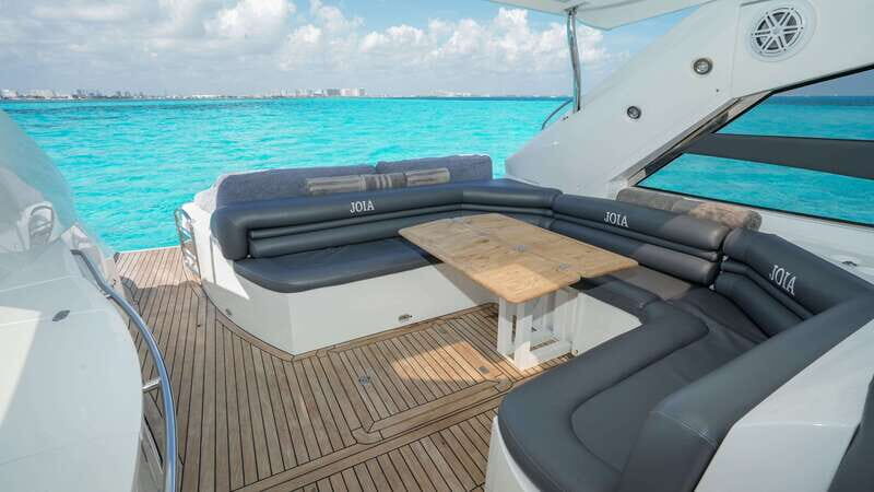 Cancun: 52-Foot Yacht Rental - Cancun: 52-Foot Yacht Rental – A Luxurious Day on the Caribbean Waters
