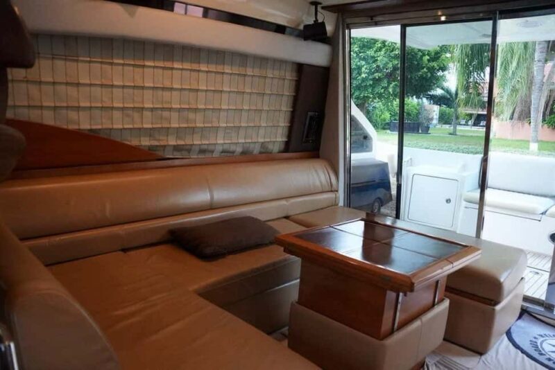 Cancun: Azimut 47 Fly Private Yacht - 6 hours to Isla Mujeres - FAQ