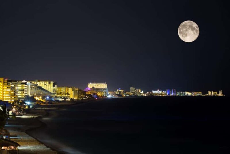 Cancún by Night: Scenic Drive Through Hotel Zone & Downtown - Discover Cancún by Night: Scenic Drive Through Hotel Zone & Downtown