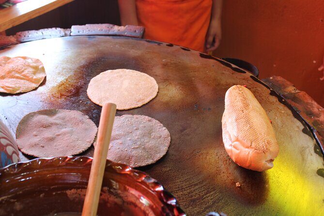 Cancun City Private Shopping and Food Experience - Key Points