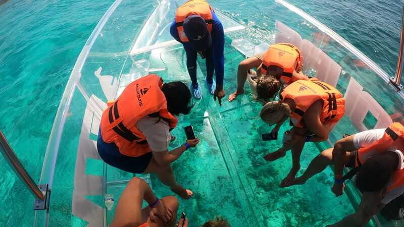 Cancún: Clear Boat Ride with drinks - The Value of the Experience