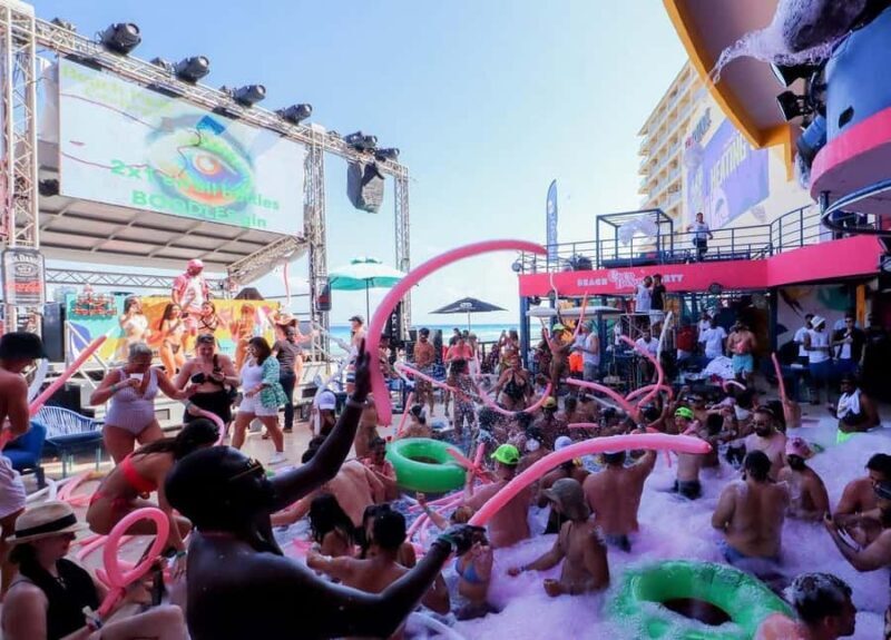 Cancun: Coco Bongo Spring Break Beach Party with Open Bar - FAQ