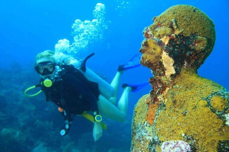 Cancun: Dive Underwater Museum & Manchones Reef - Key Points