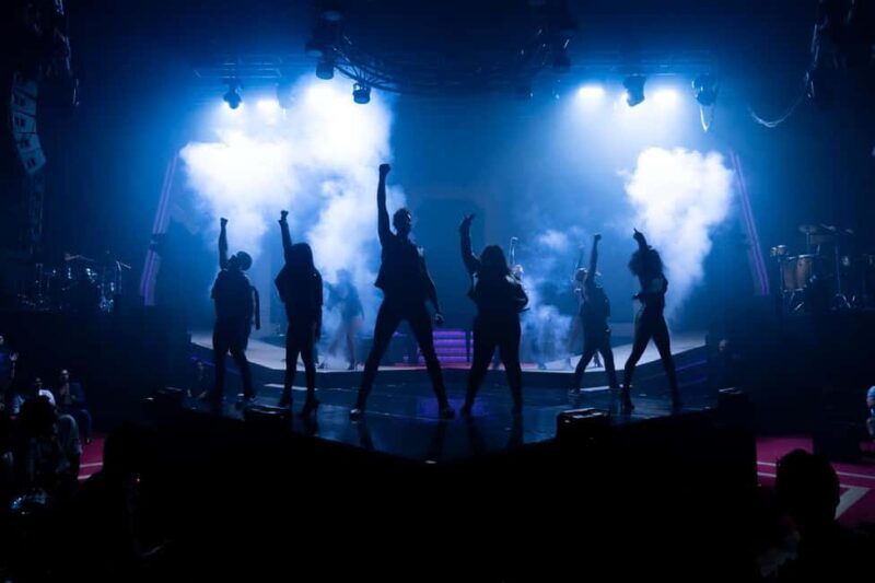 Cancun: Myst Euphoria Show with live musical hits, Friday 10:30 pm - Key Points