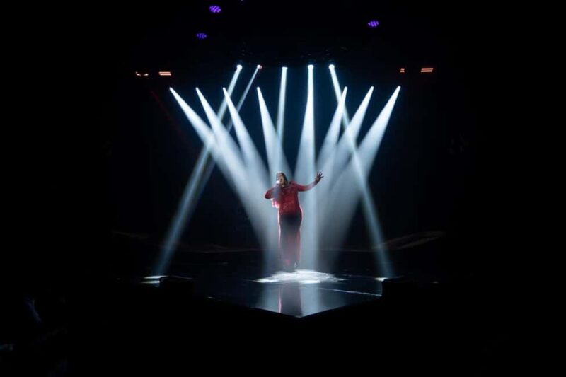 Cancun: Myst Euphoria Show with live musical hits, Friday 10:30 pm - An Honest Look at the Myst Euphoria Show in Cancun