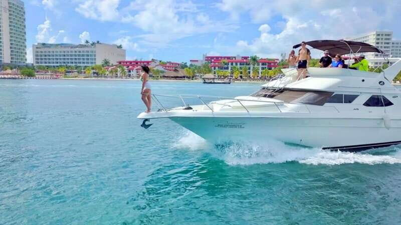 Cancun: Private Luxury 46-Feet Flybridge Yacht Cruise - An In-Depth Look at the Cancun Yacht Experience