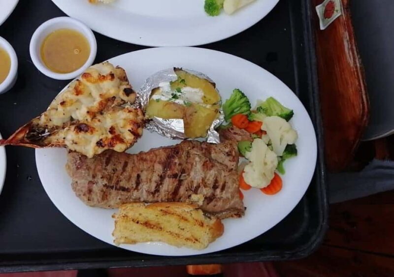 Cancun: Romantic evening in galleon with dinner and open bar - How It Measures Up