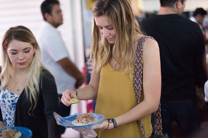 Cancun Street Food, Urban Art and Local Market Experience - Exploring Mercado 23