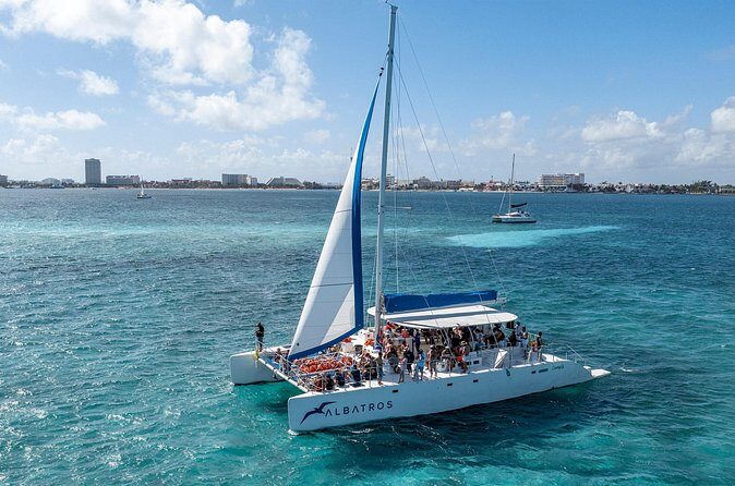 Cancun to Isla Mujeres Catamaran with Snorkel and Beach Club - FAQ