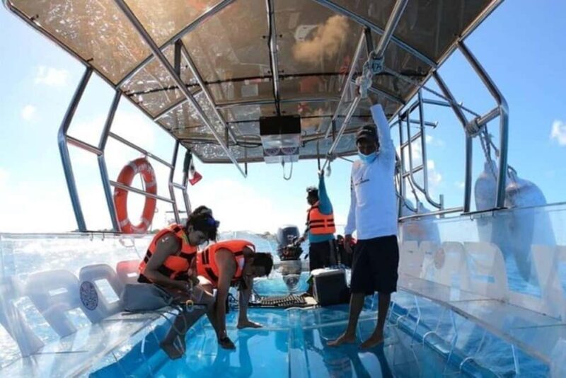 Cancun: Transparent Boat Tour with Soft Drinks - FAQ