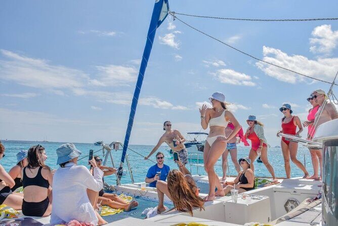 Cancun's Best: Catamaran to Isla Mujeres, Snorkeling & Drinks! - A Full Breakdown of the Experience