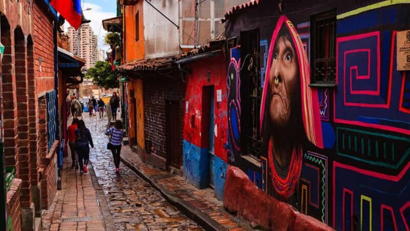 Candelaria Unveiled: Cool-tural Heritage Walking Tour - Exploring La Candelaria: What to Expect