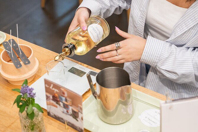 Candle Pouring Workshop at Paddywax Candle Bar Gulch - Key Points