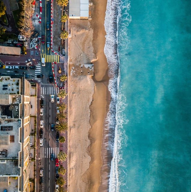 Cannes: Express Walk with a Local in 60 minutes - Key Points