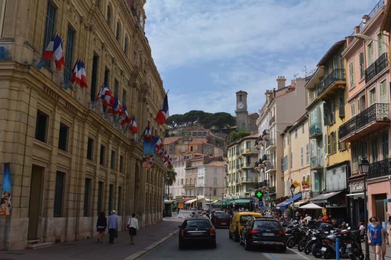 Cannes: Express Walk with a Local in 60 minutes - A Closer Look at the Experience