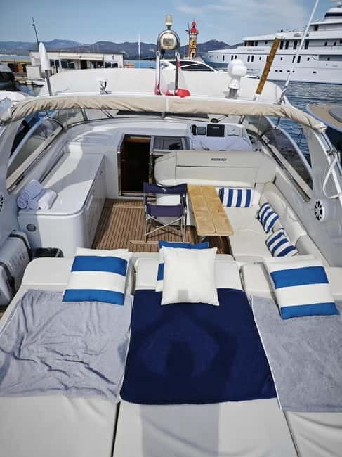 Cannes : Luxury Boat trip , swimming, snorkling, suntanning - Key Points