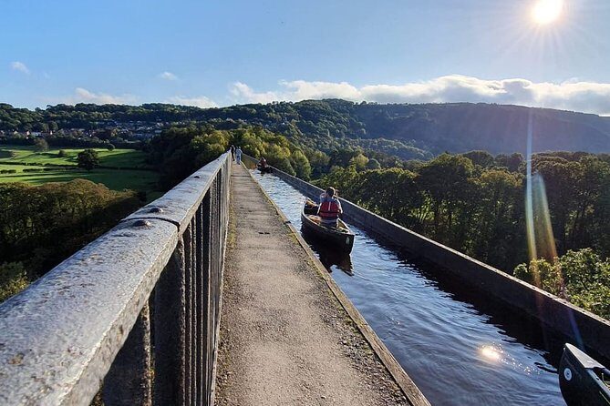 Canoe Aqueduct tours Llangollen - A Detailed Look at the Canoe Aqueduct Tour in Llangollen