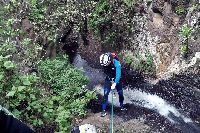 CANYONING aquatic and fun route in Gran Canaria - Discover the Best of Gran Canaria with Canyoning Aquatic and Fun Route