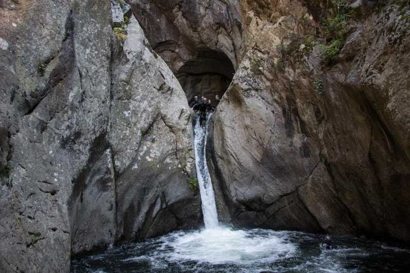 Canyoning au Llech - Exploring the Details of Canyoning au Llech