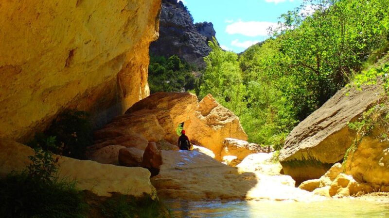 Canyoning Day Trip in Sierra de Guara - Key Points