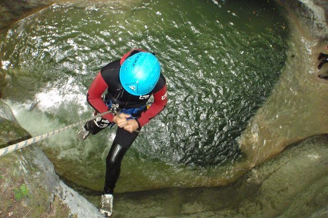 Canyoning discovery 3h in Aix les bains / Chambéry: Ternèze - An In-Depth Look at the Canyoning Adventure in Ternèze