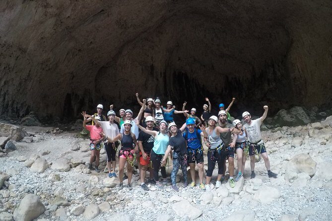 Canyoning Green Throat - Key Points