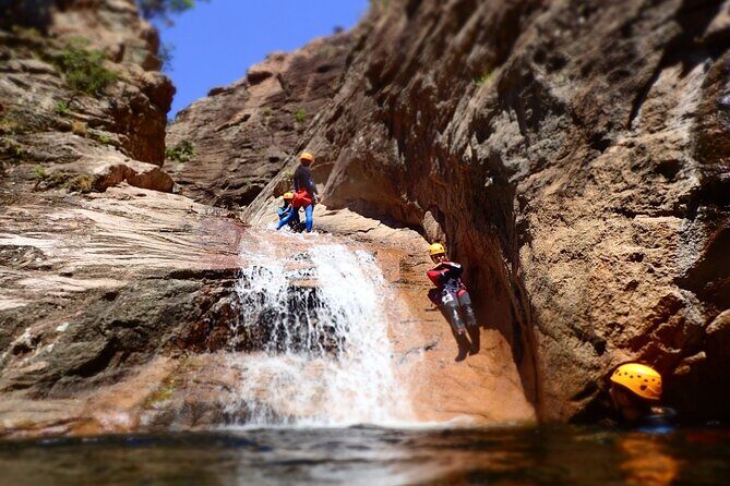Canyoning in The Corsica island : The Baracci canyon - The Details of Canyoning in Baracci Canyon
