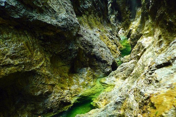 Canyoning in the Strubklamm with a state-certified guide - An In-Depth Look at Canyoning in the Strubklamm