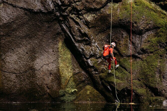 Canyoning Madeira Premium Advanced - Canyoning Madeira Premium Advanced: An Adventure for the Brave and Curious
