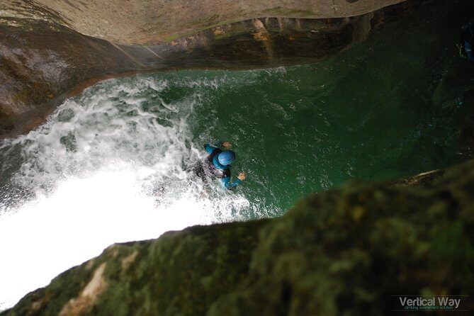 Canyoning sports day in the Furon en Vercors - Grenoble - Key Points