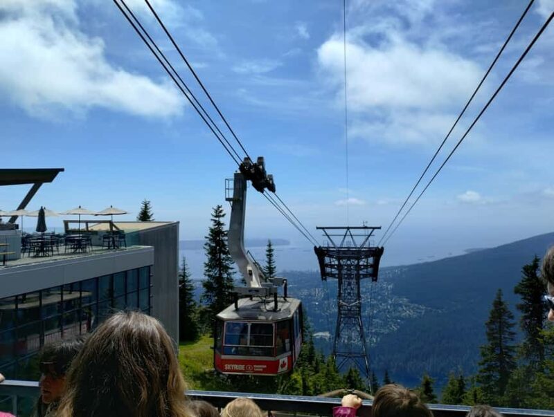 Capilano Br+Grouse Mtn+Dam+Lake&Hatcher/5in1/Small Group/Car - An Authentic Vancouver Experience in a Small-Group Luxury Car