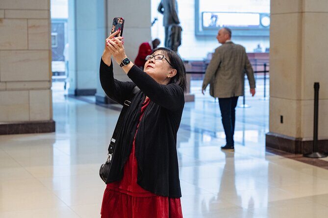 Capitol Hill Tour inside Supreme Court, Library and Capitol - Inside the Supreme Court