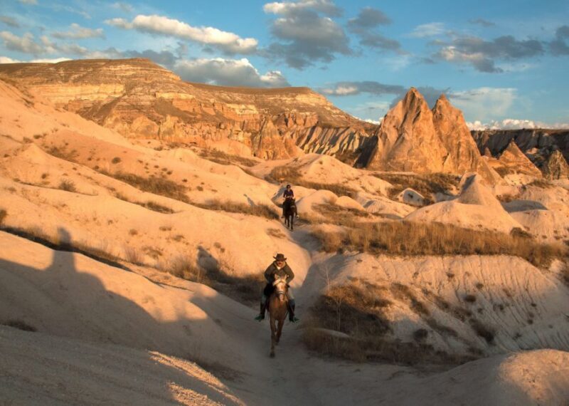 Cappadocia Göreme Horse Riding Tour 1 or 2 Hours - A Closer Look: What to Expect from the Göreme Horse Riding Tour