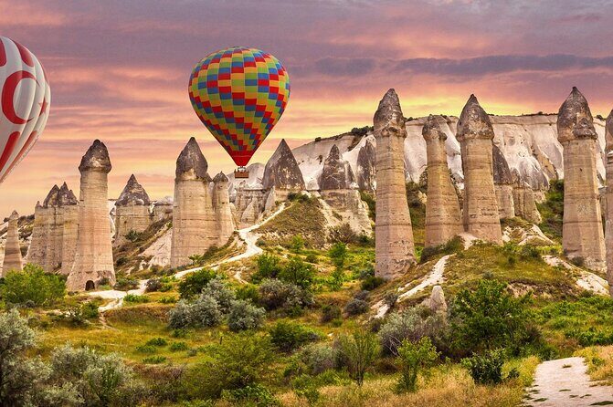 Cappadocia Hot Air Balloon Ride over Cat Valley with Transfers - An In-Depth Look at the Balloon Ride Experience