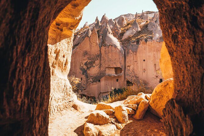 Cappadocia Red Tour: A Day of Exploration with an Expert Guide - Exploring Cappadocia’s Unique Landscape