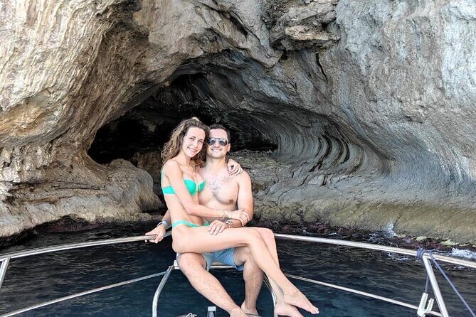 Capri all inclusive Private boat Tour with City Visit - FAQ